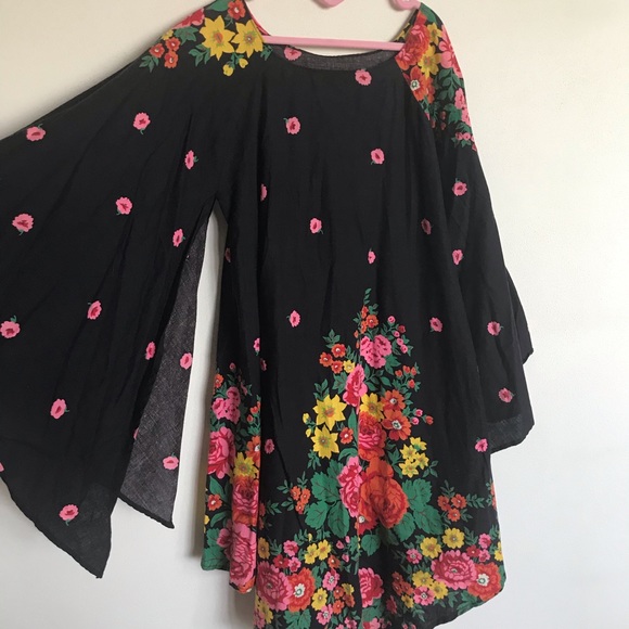 Vintage Dresses & Skirts - vintage bell sleeve floral dress